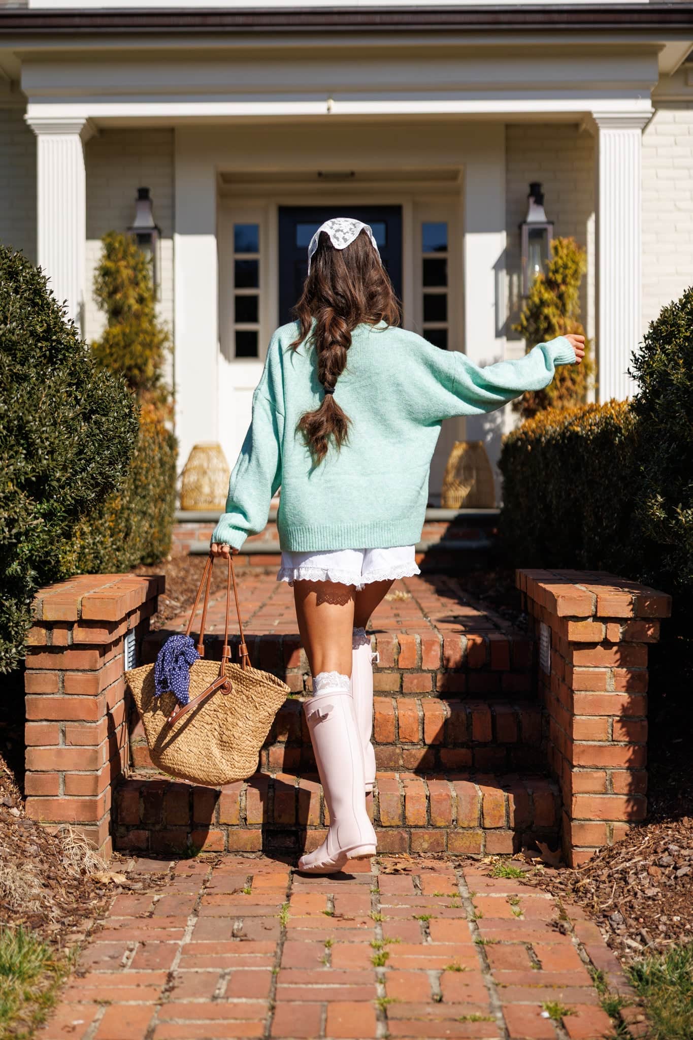 Cottage Swan Sweater