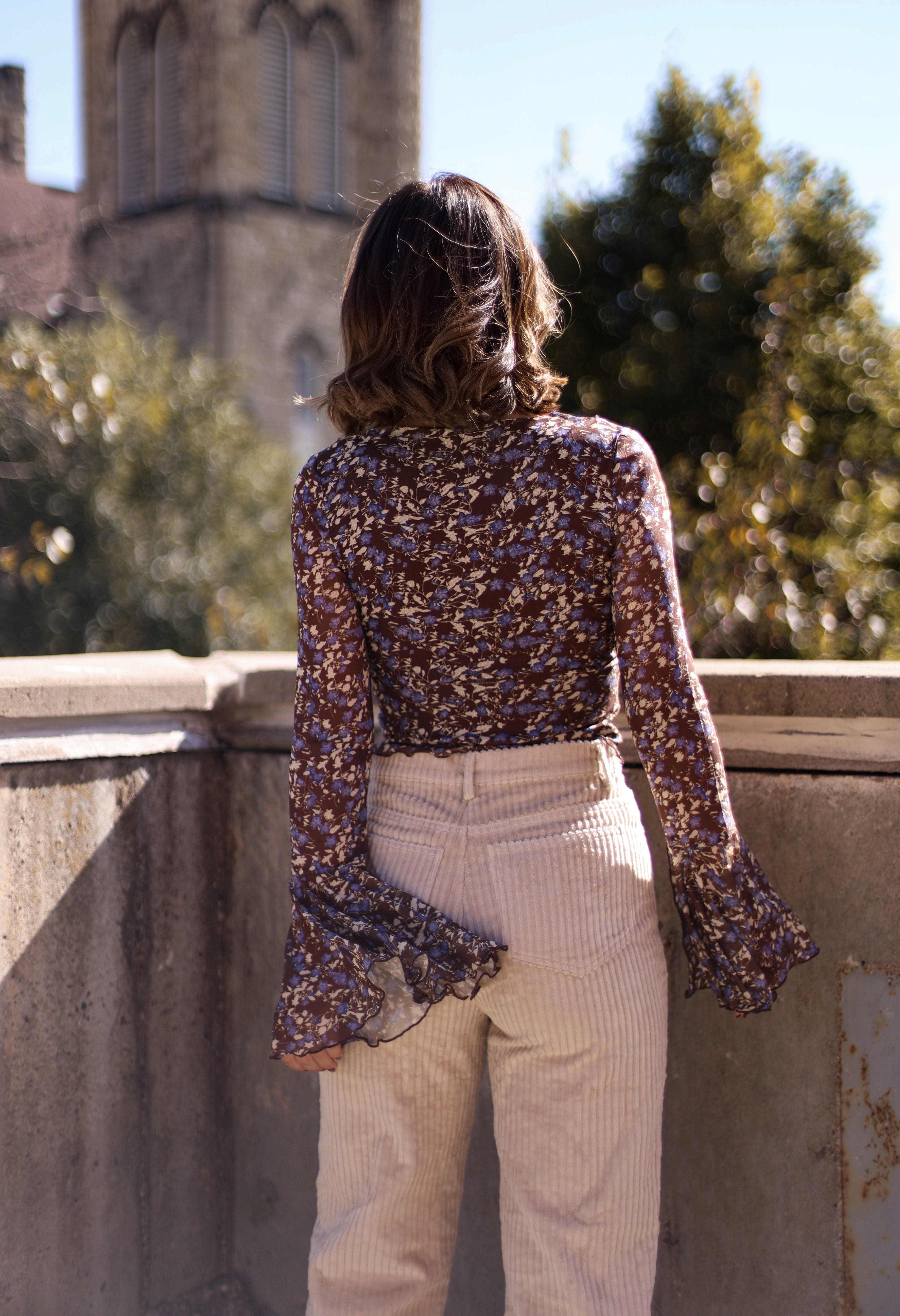 Falling Leaf Floral Top Promesa