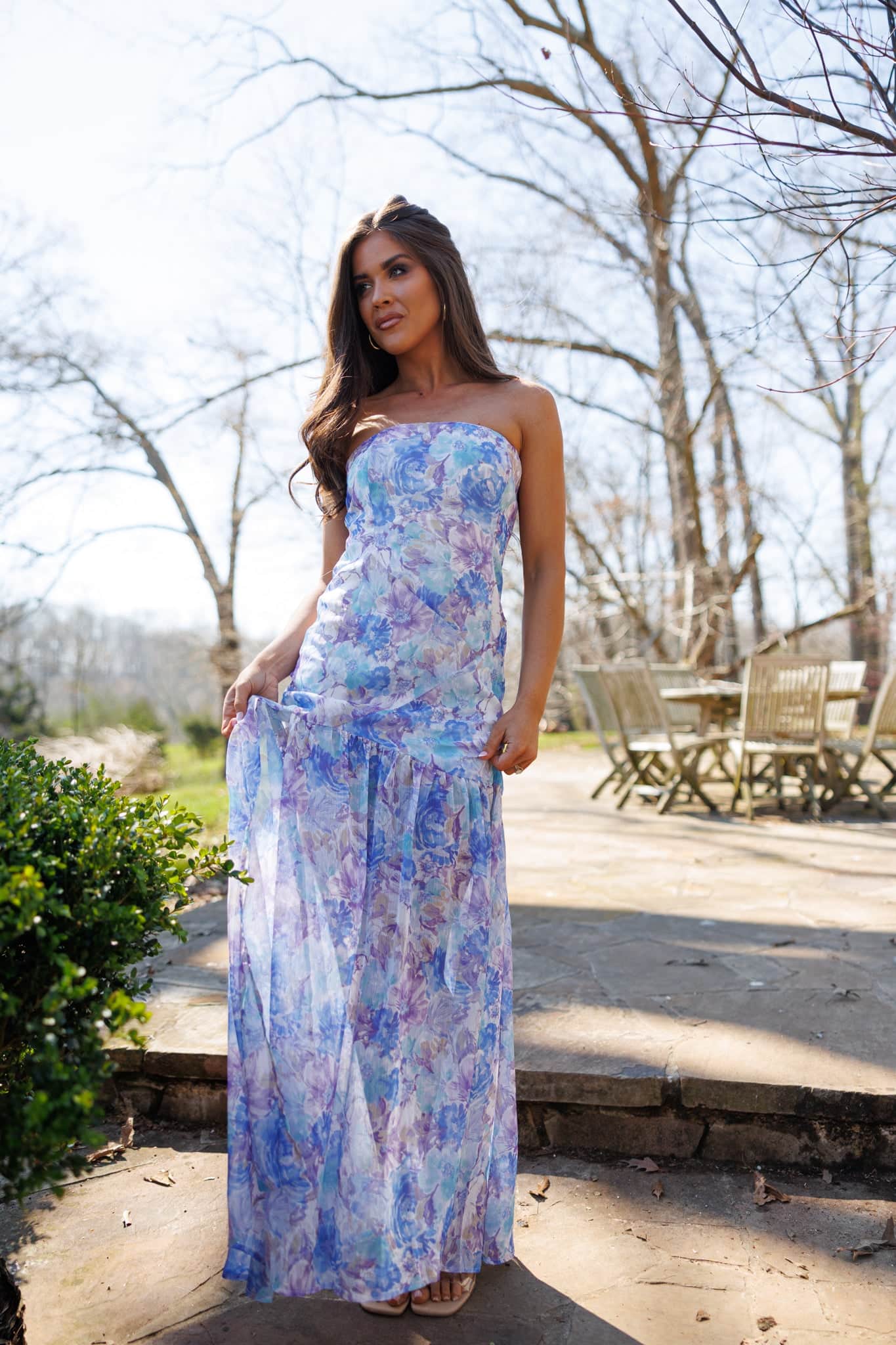 princess polly baby blue dress This hydrangea maxi dress is what southern summer dreams are made of 💙  Covered in gorgeous blue hydrangeas with pockets, a flattering  waist-snatching fit, arm coverage, and the prettiest asymmetrical main image 0