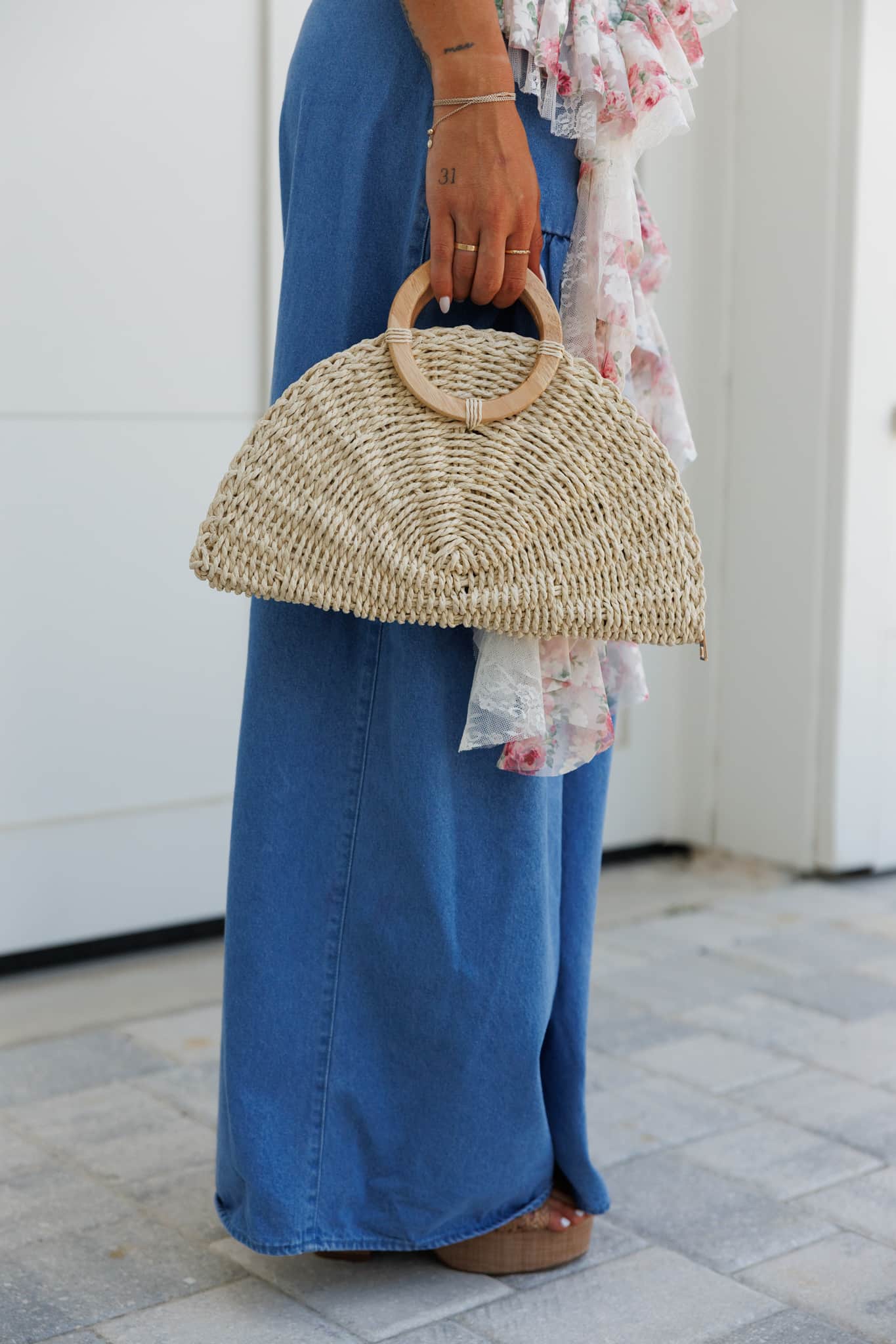 beige