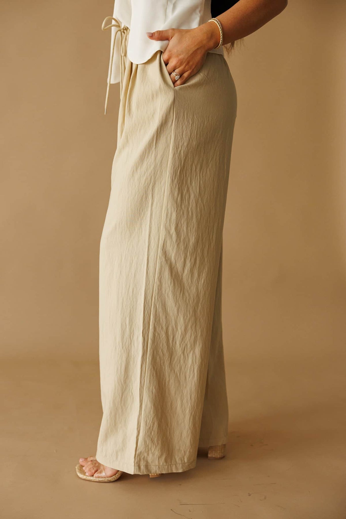 Laguna Linen Pant in natural, side view showing the wide leg linen pants