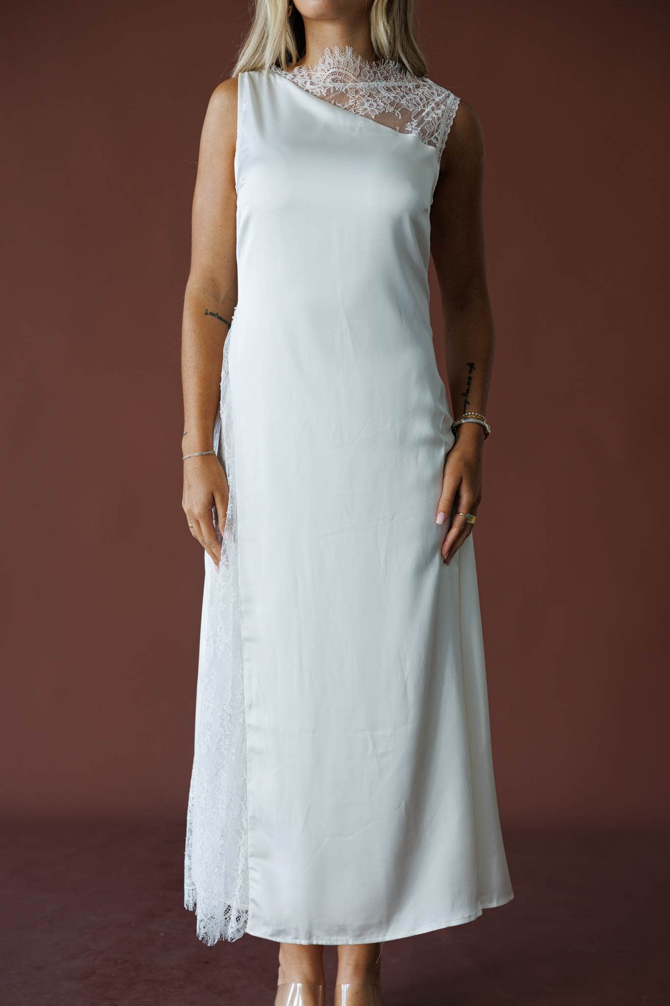 Meet Me In White Dress