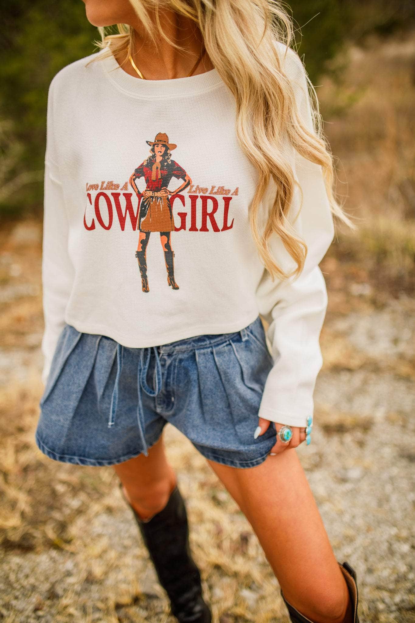 Love Like A Cowgirl Graphic