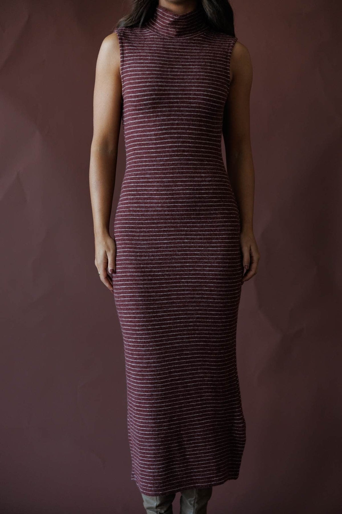 Merlot ribbed sleeveless midi dress