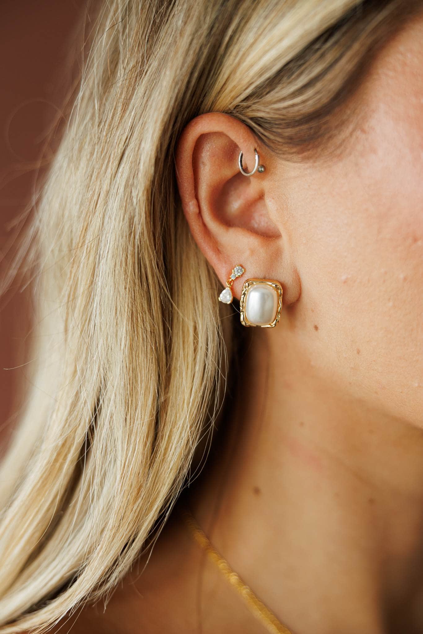 Oval Pearl Stud Earrings