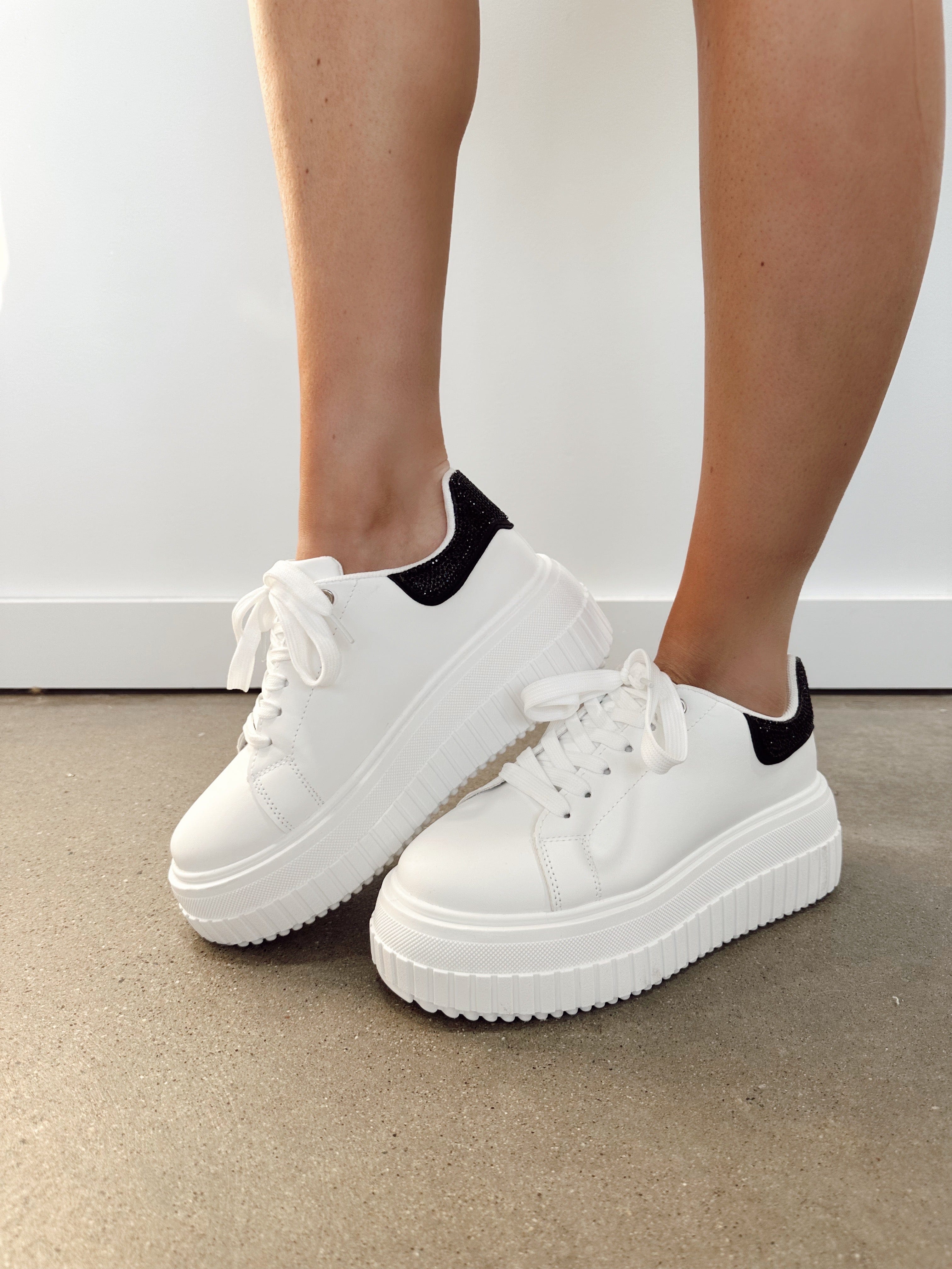 PENA-02 white/black rhinestone sneaker qupid