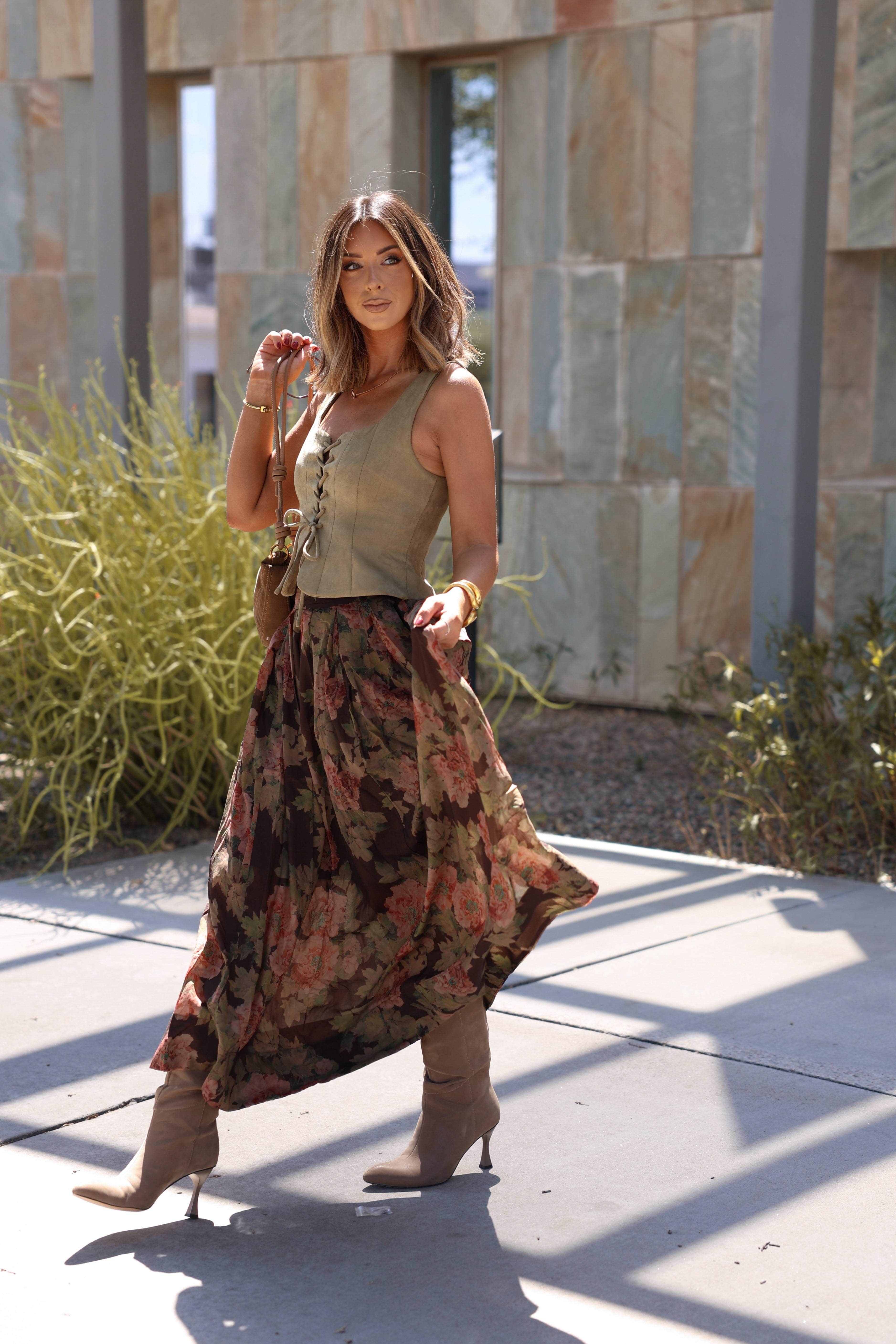 Romanticize Fall Floral Skirt