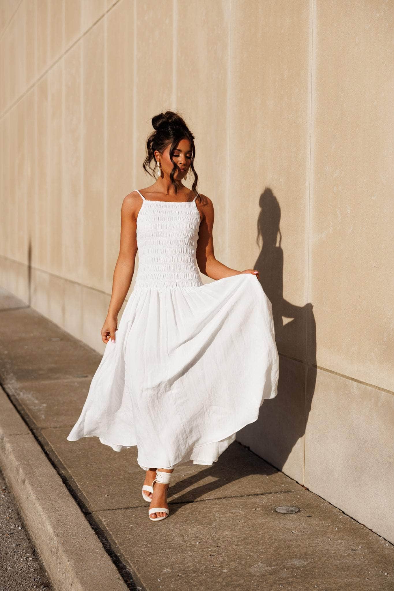 Trendy, Chic Women's Clothing Boutique MABLE Women's Off White Midi Dress, Rayon Nylon Blend, Polyester Lining, Size L Lane 201