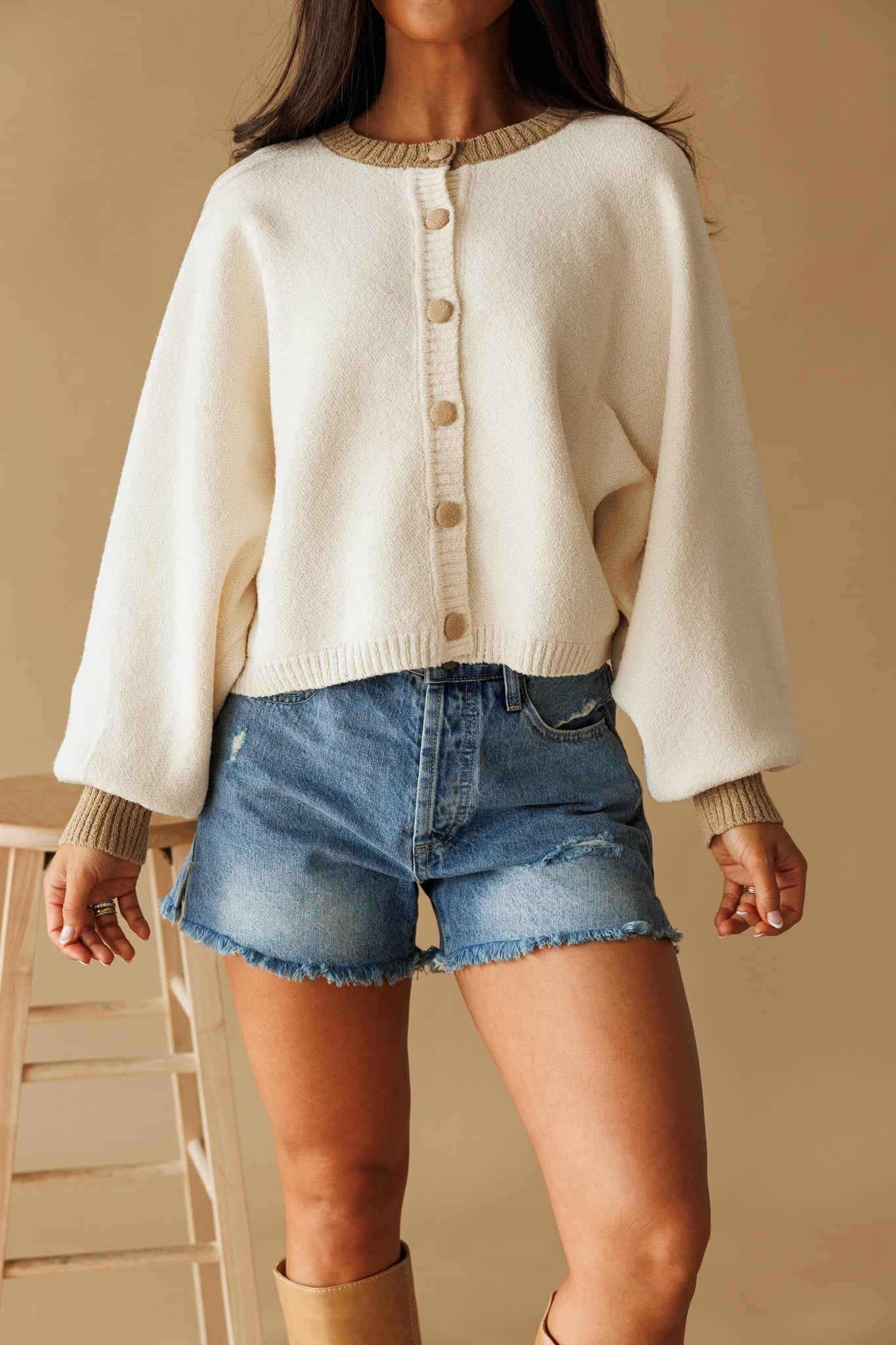 cream/sand