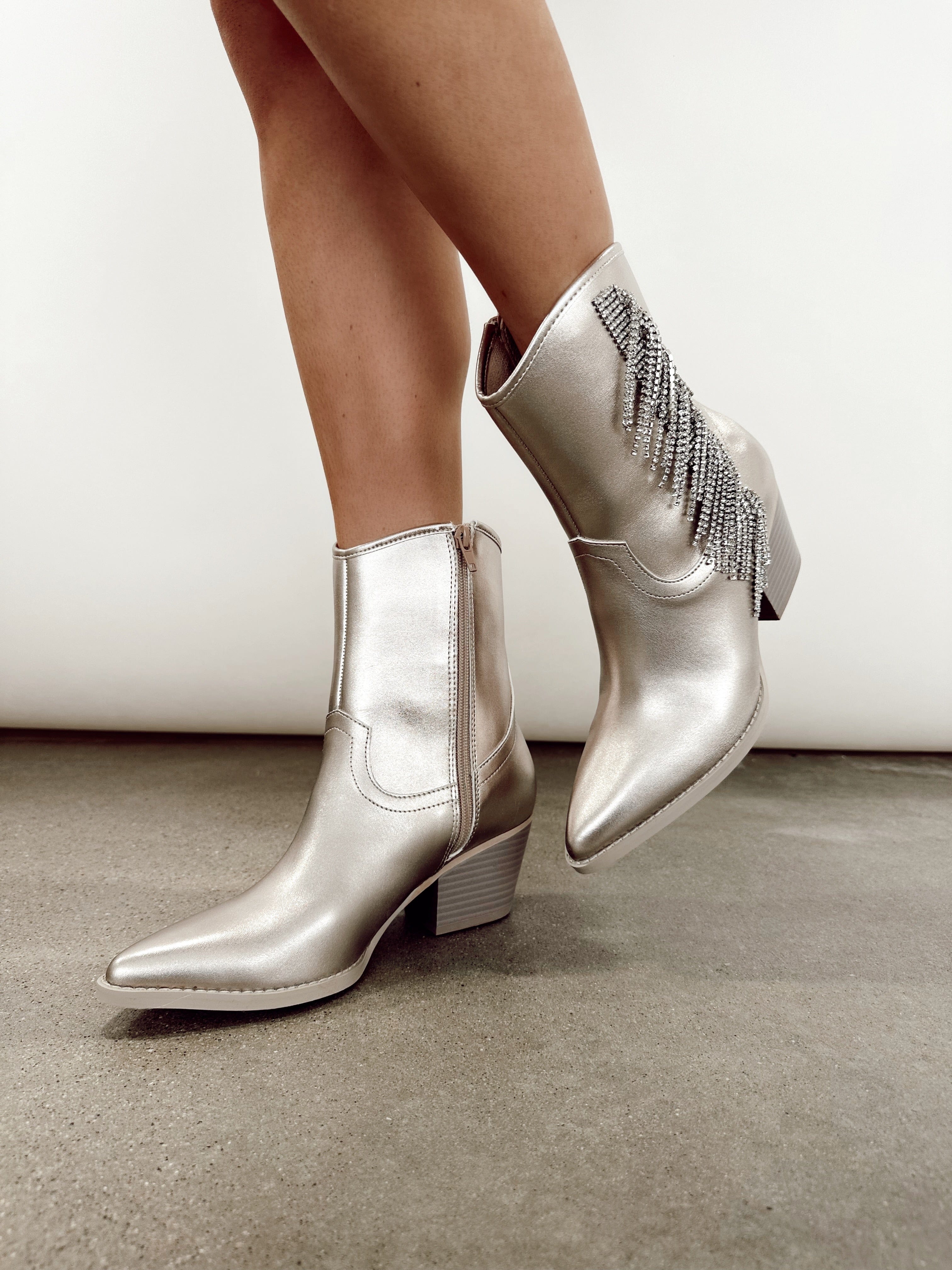 ROWAN champagne fringe boot Free Soul