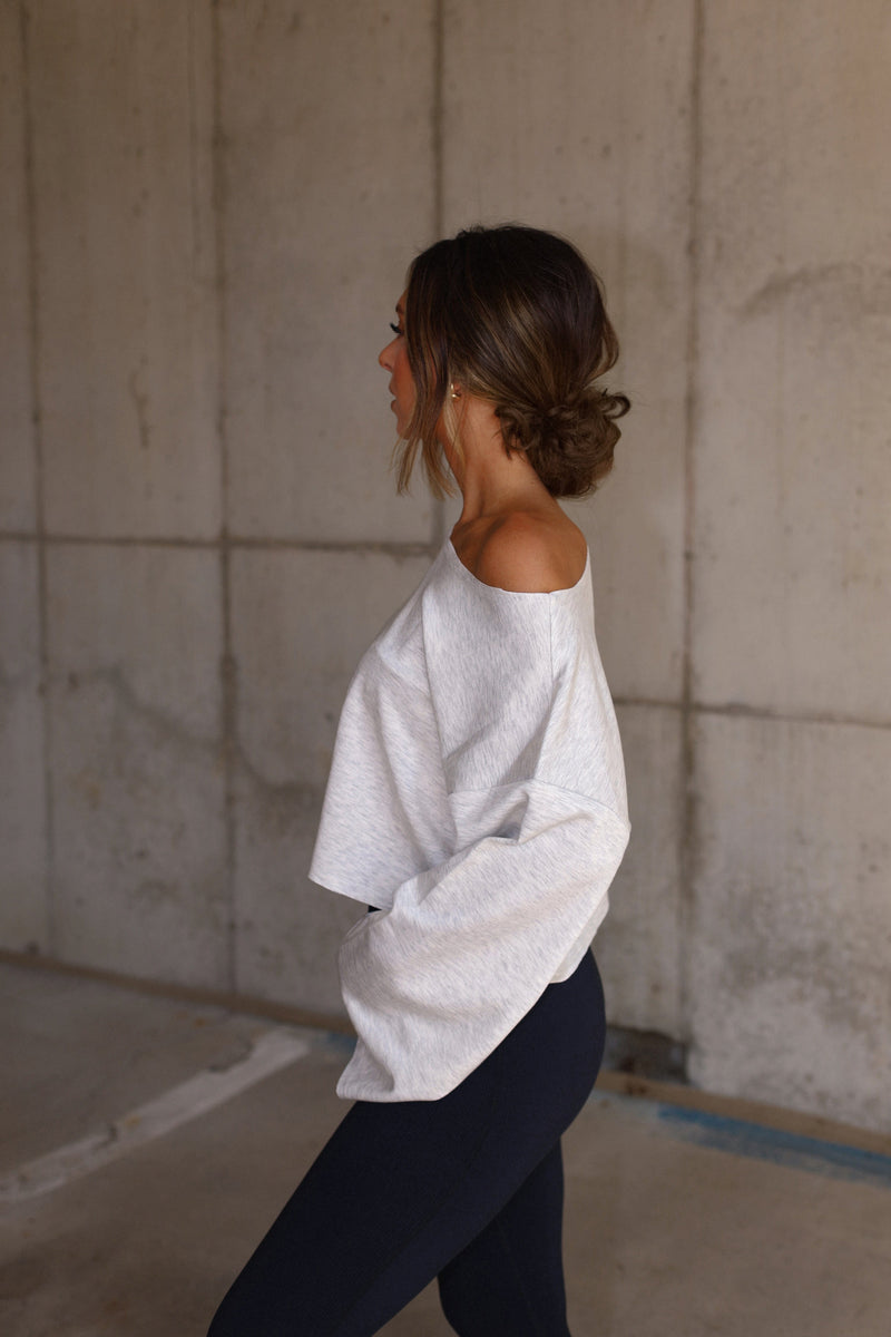 Cloudy Comfort Pullover Promesa