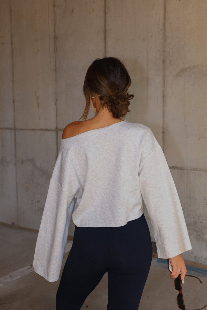 Cloudy Comfort Pullover Promesa