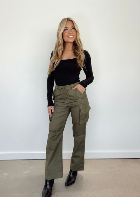 Curvy Straight fit cargo pants with 20% discount!