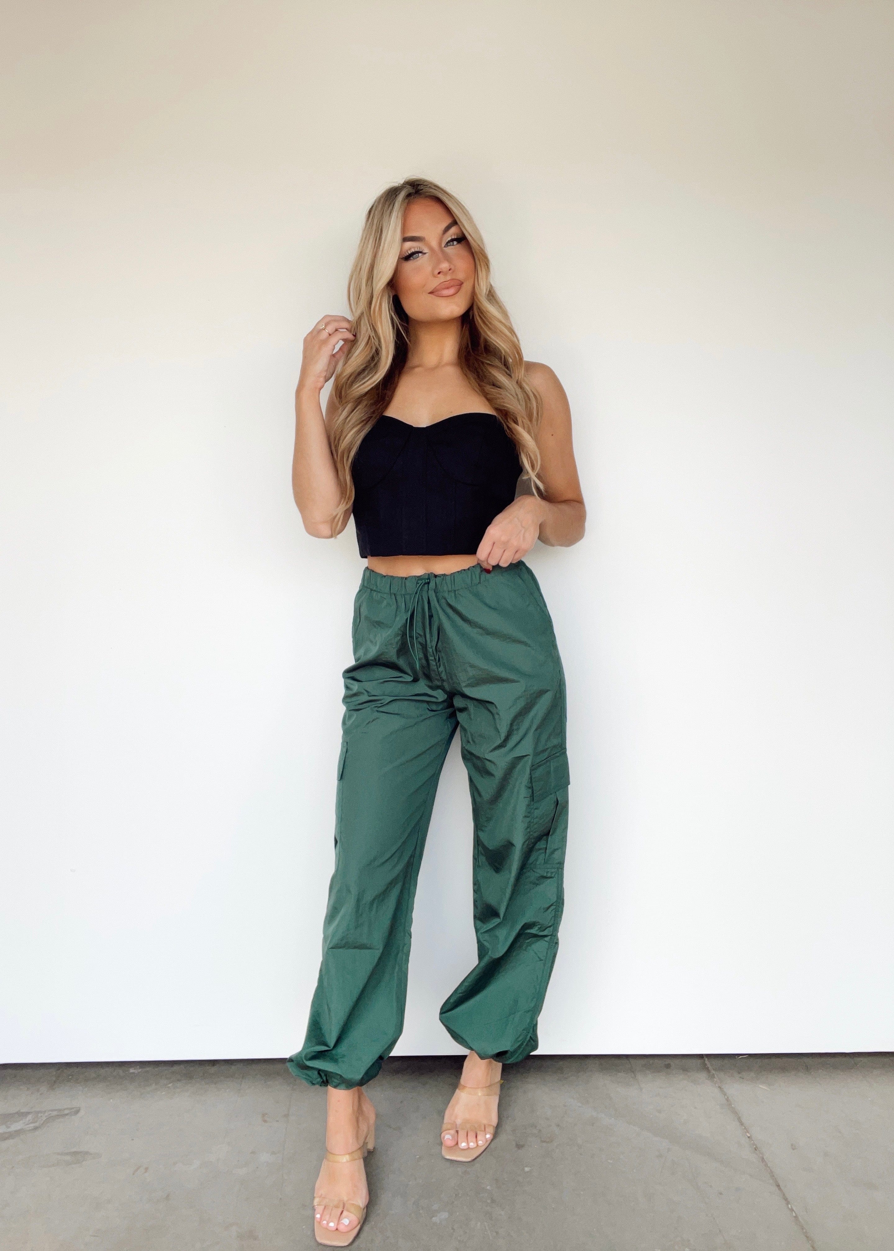 DZ23F539 hunter green cargo pants HYFVE