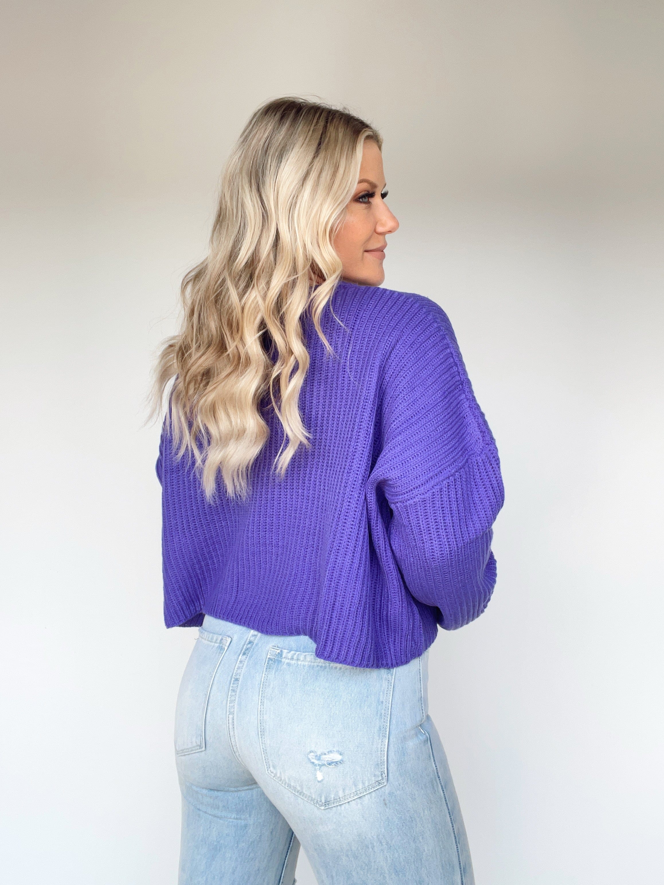 DZ23F883 wisteria sweater HYFVE