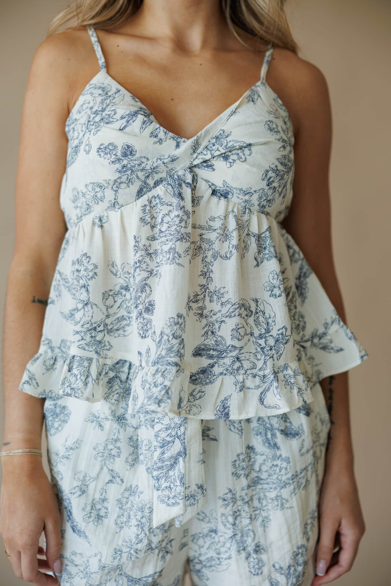 Picnic In Provence Top
