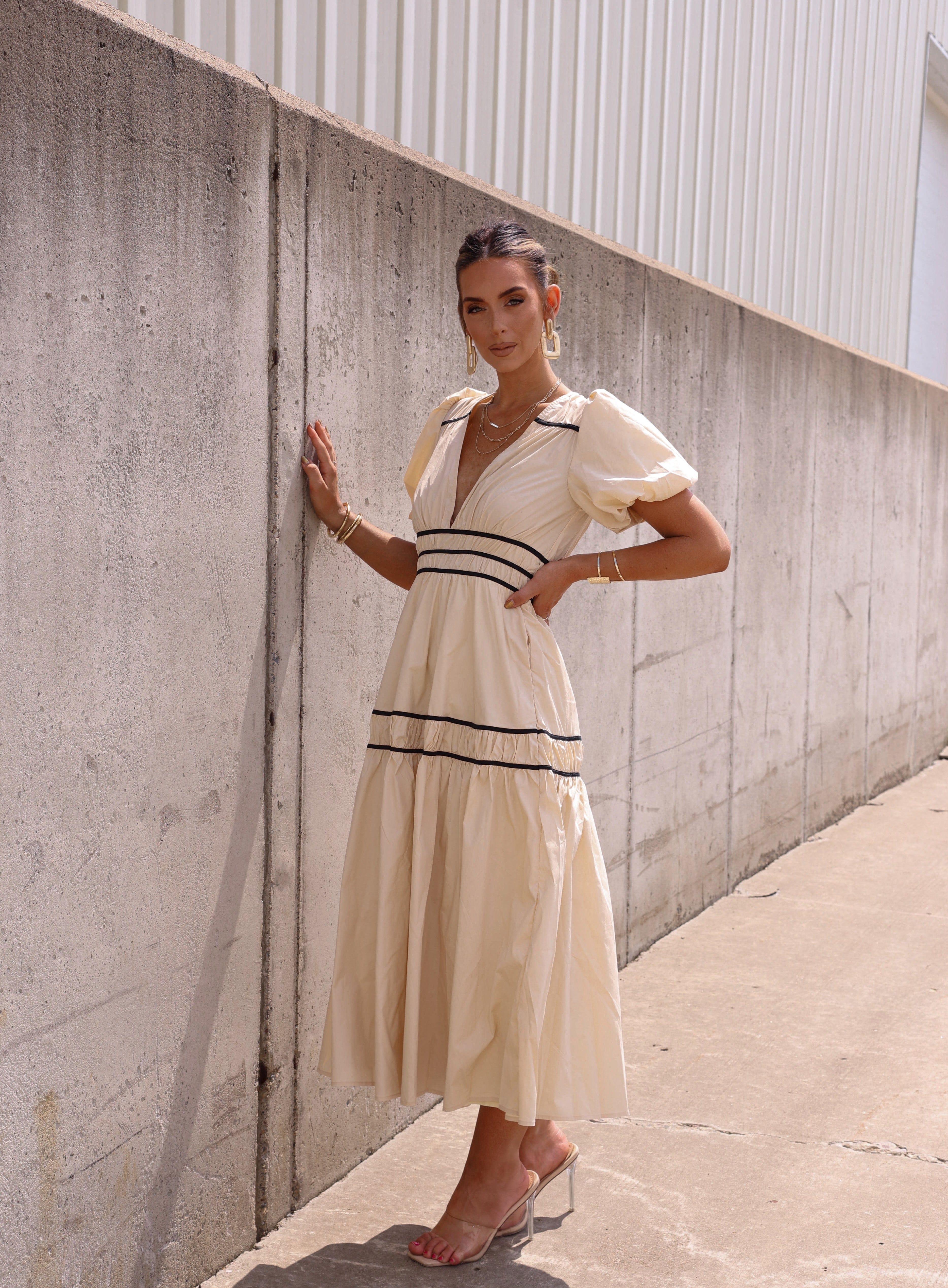 French Summer Dress Elegant V-Neck Maxi Dress Lane 201