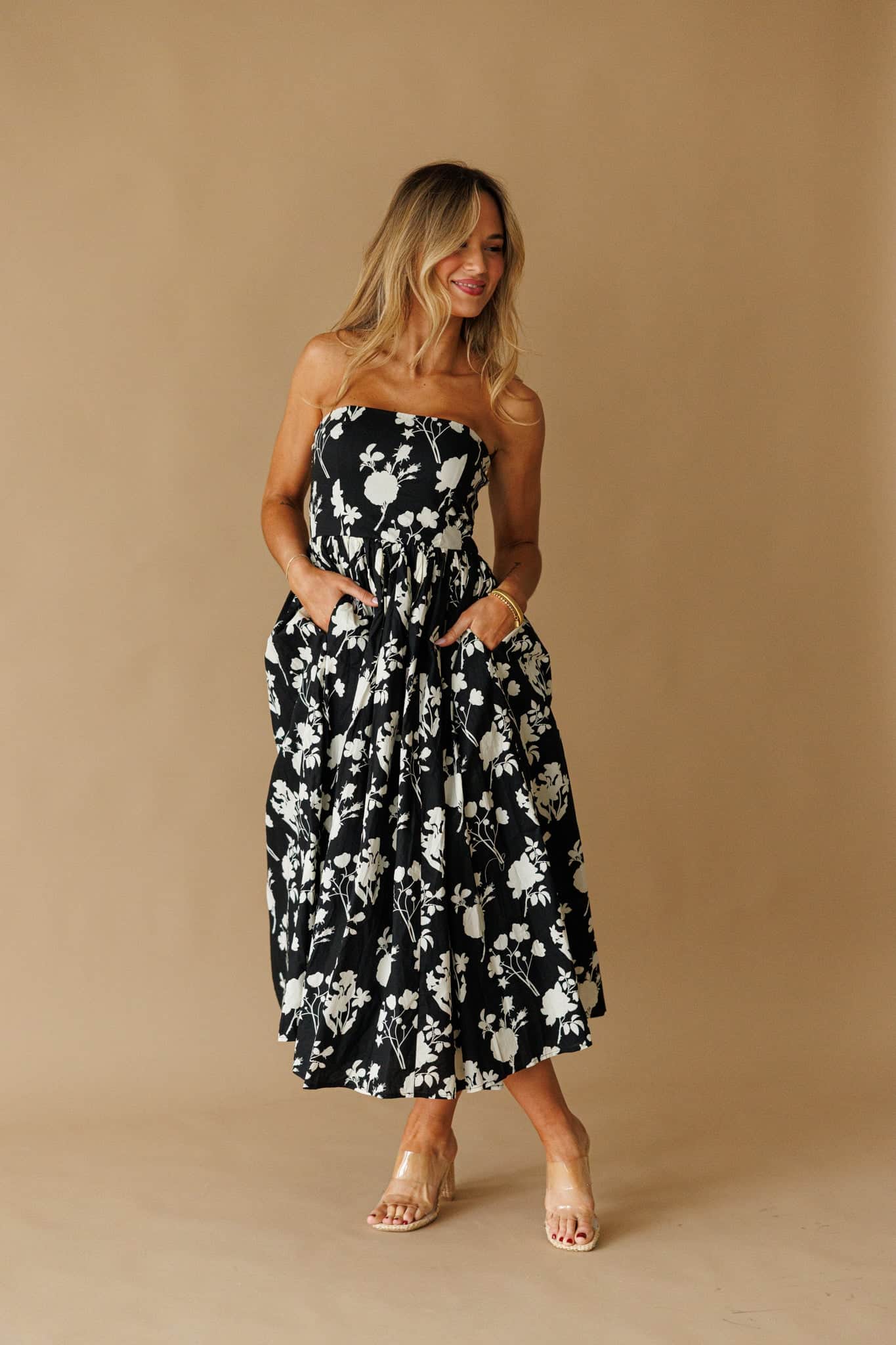 [Pre-Order!] Black Magnolia Dress