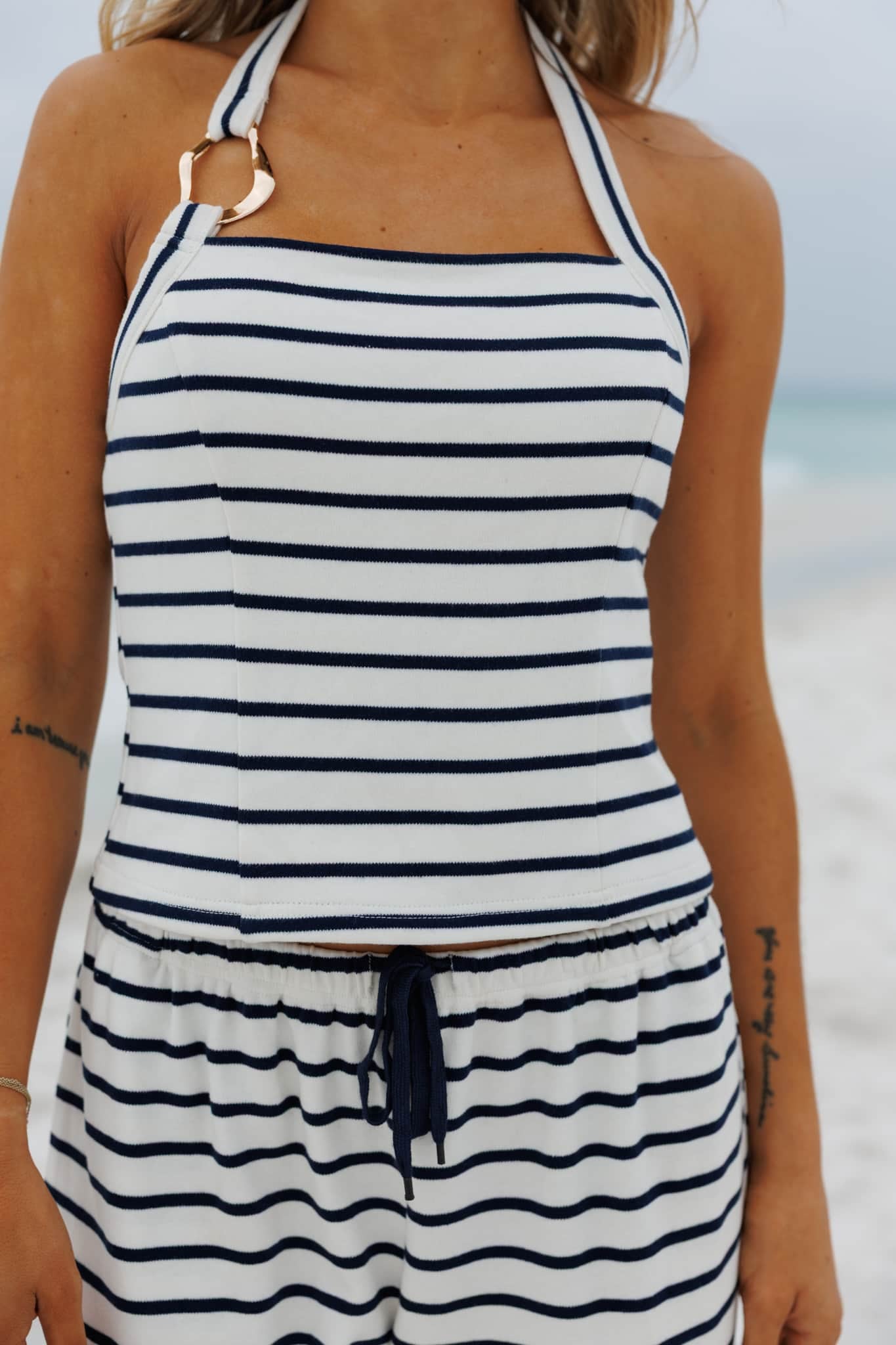 Editorial Coastal Top