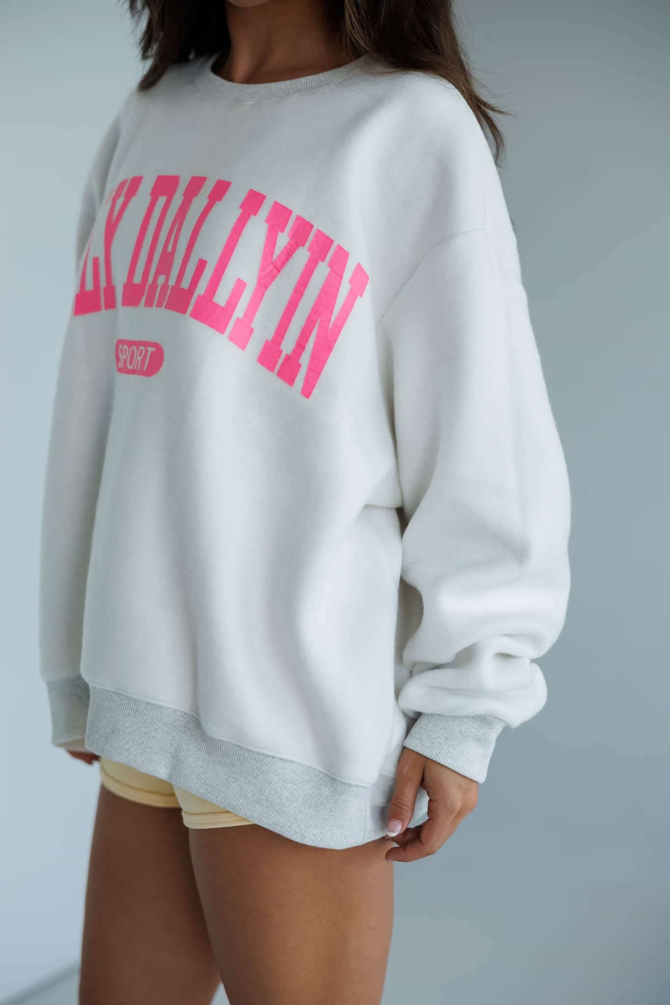 Dilly Dally Reversible Sweatshirt