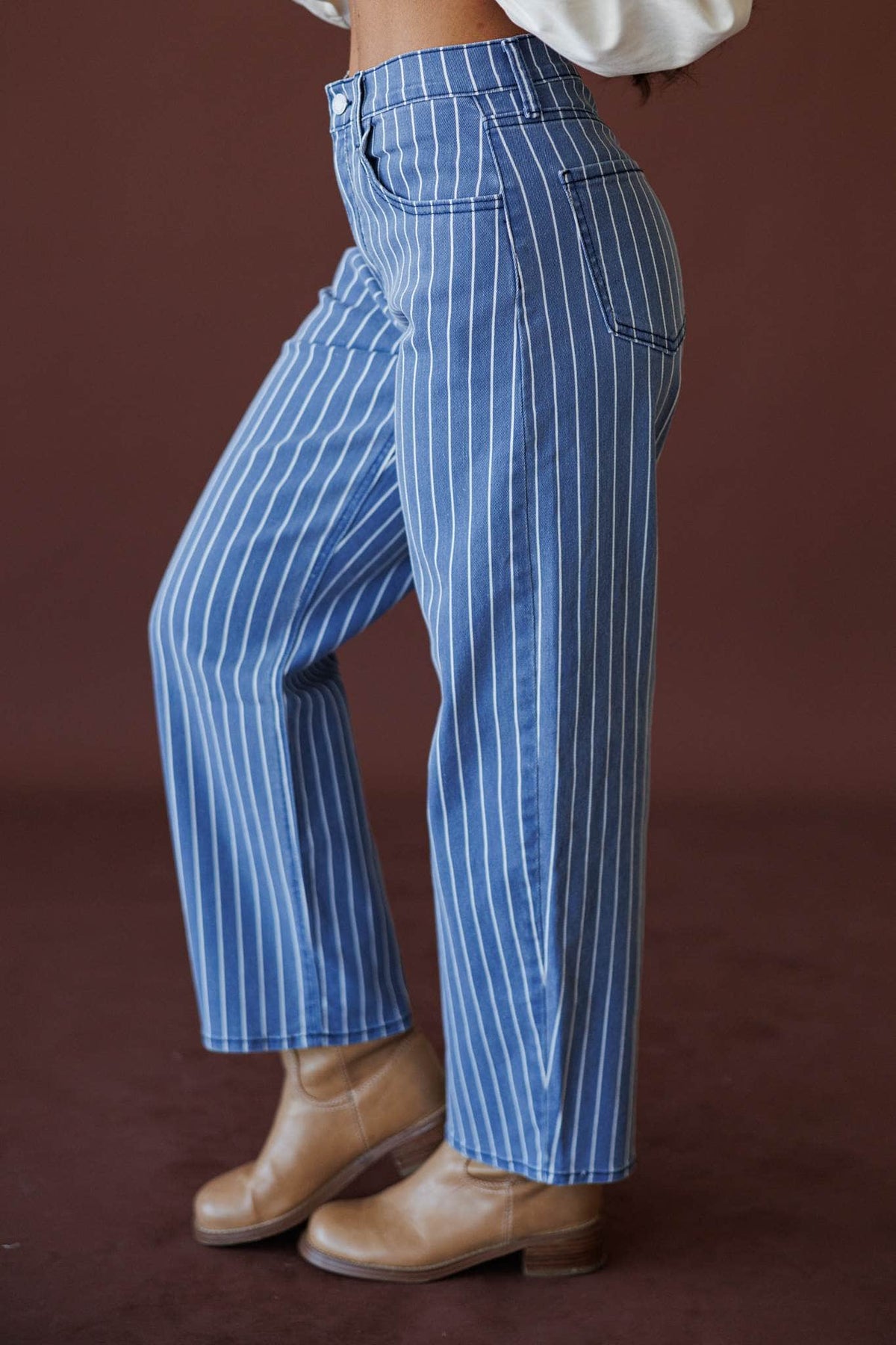 Just Black Striped Barrel Jean, side view of the barrel leg