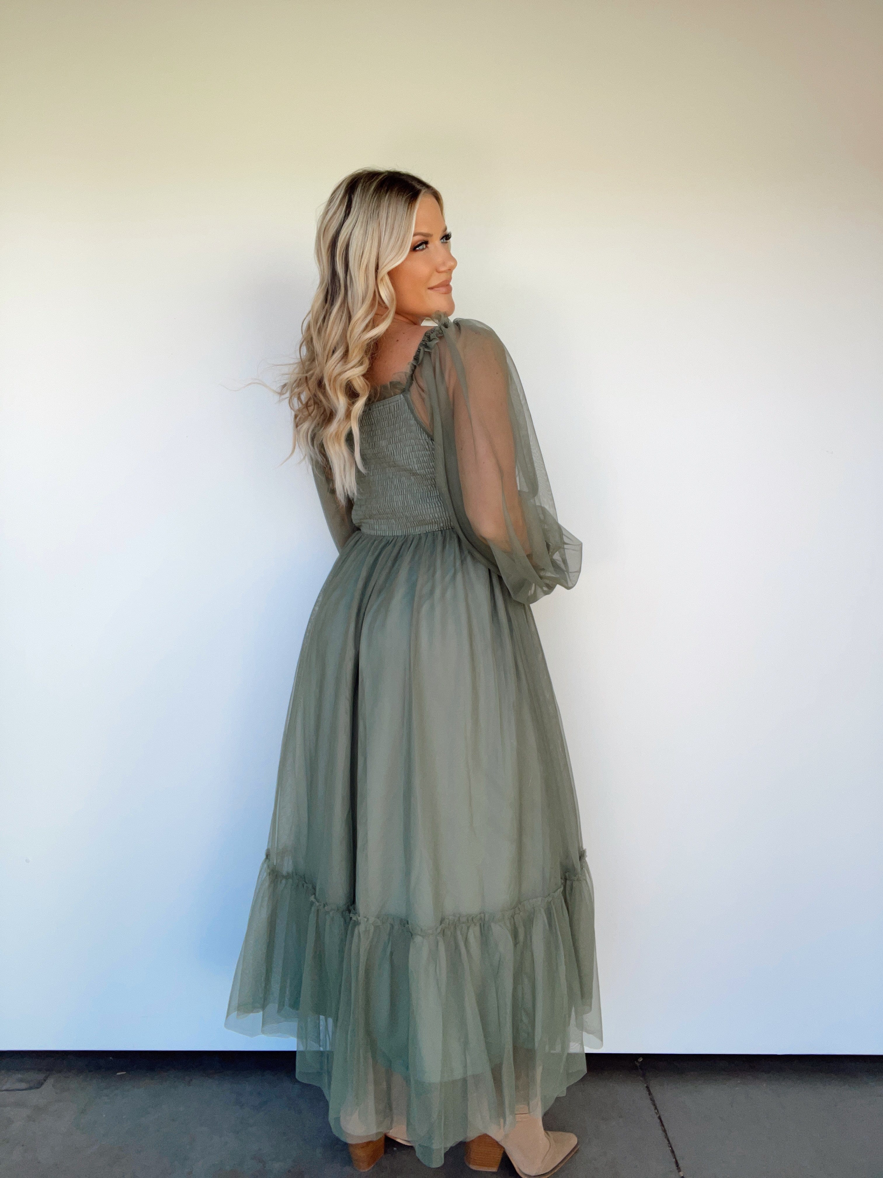 LD1318 sweetheart neck mesh long sleeve maxi dress Listicle