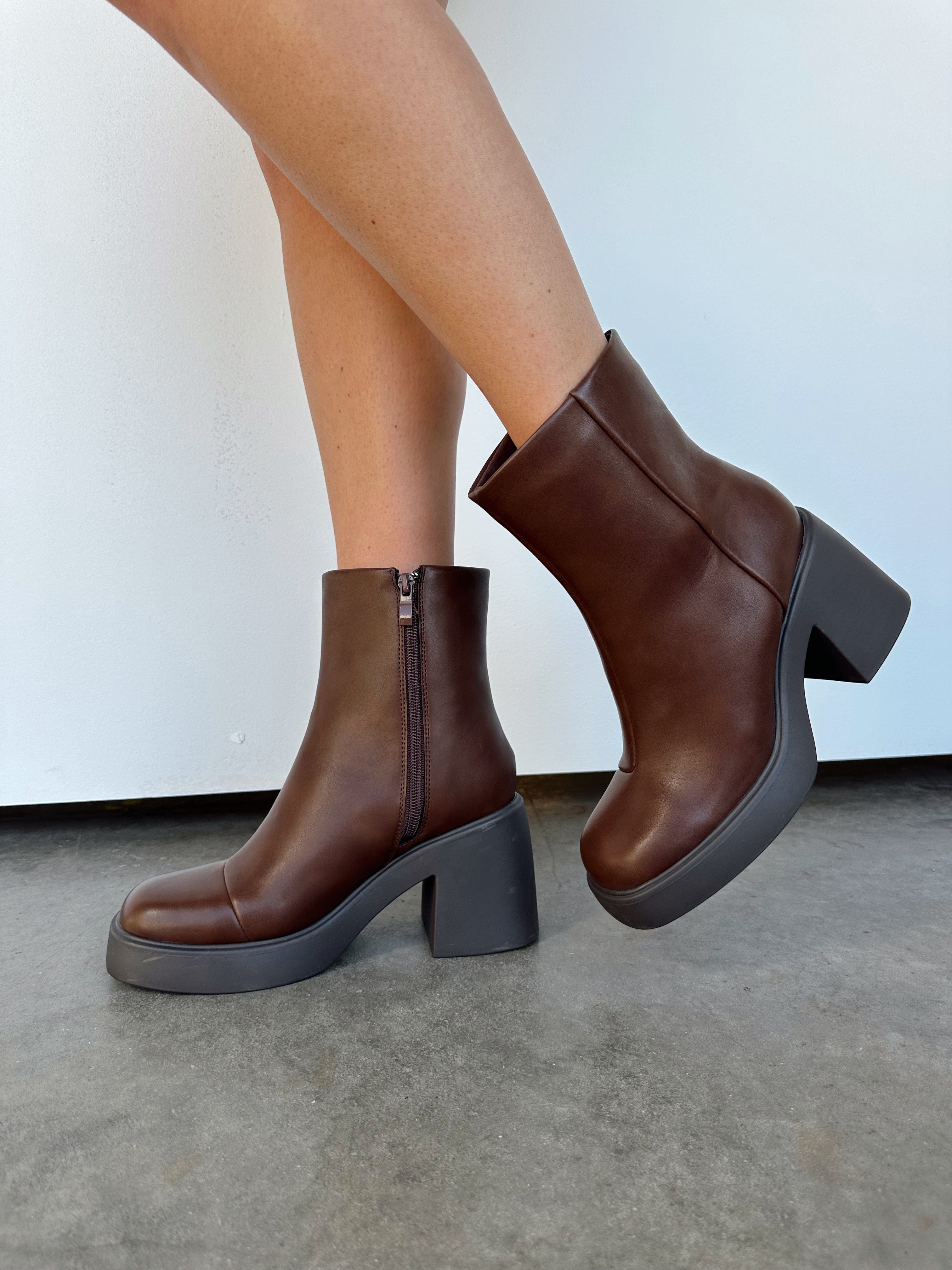 MARINO-44-A12-BW brown bootie Ccocci