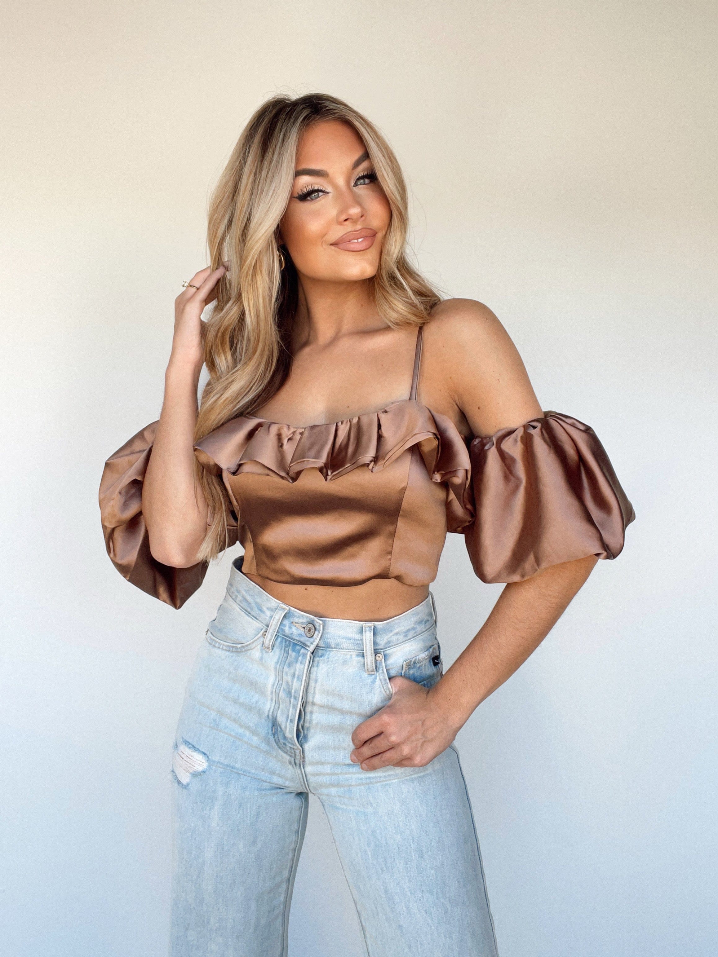 MT6362-LANE mocha ruffle detail top LE LIS