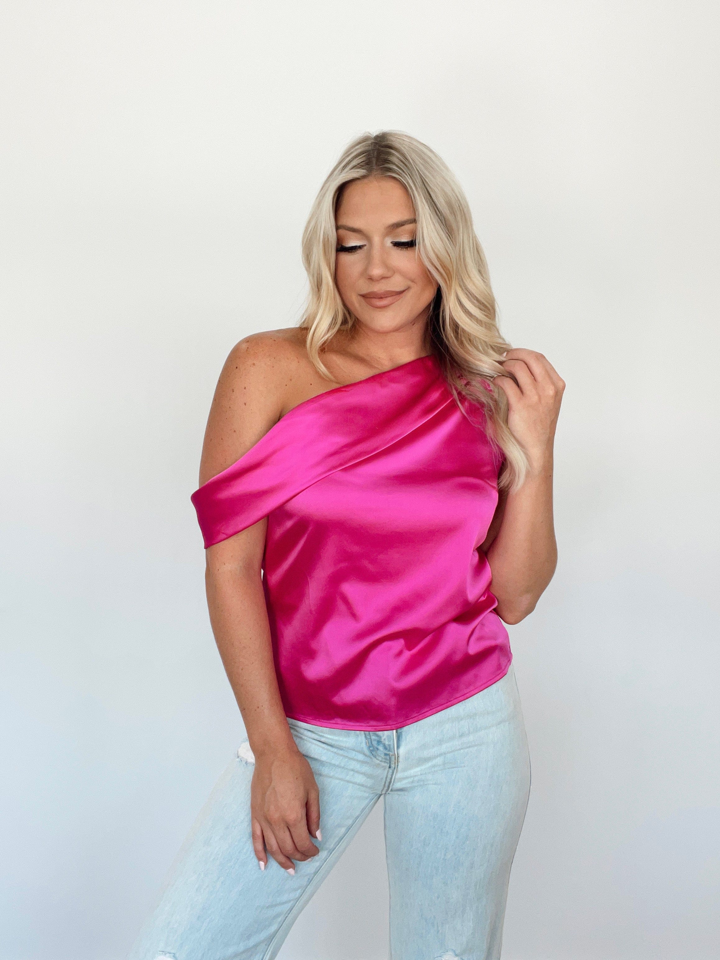 S13641TL folded neckline one shoulder satin top Idem Ditto