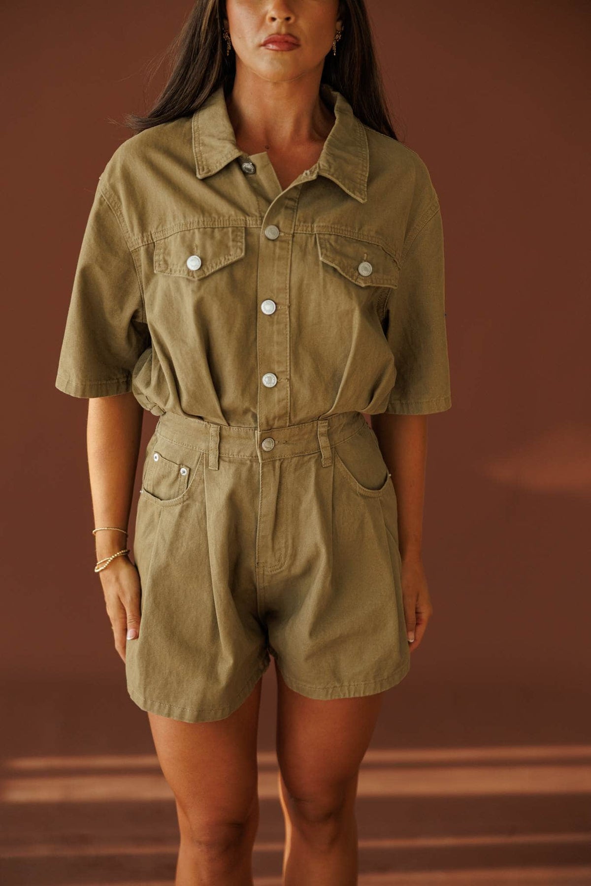 beige