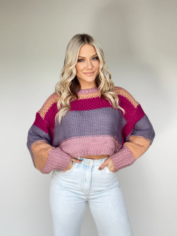 SWT8844 round neck crop sweater top LE LIS