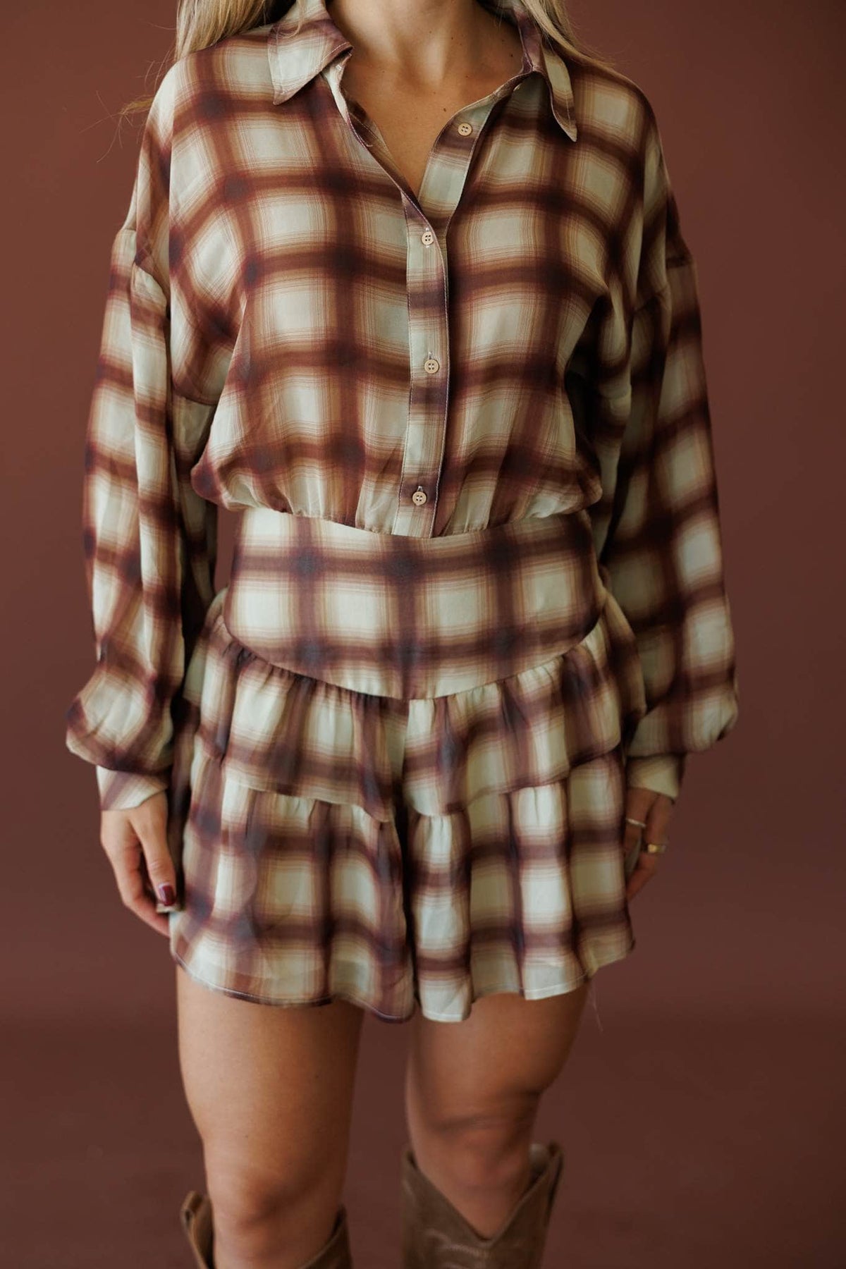 Plaid Lane Romper, front view of the collar