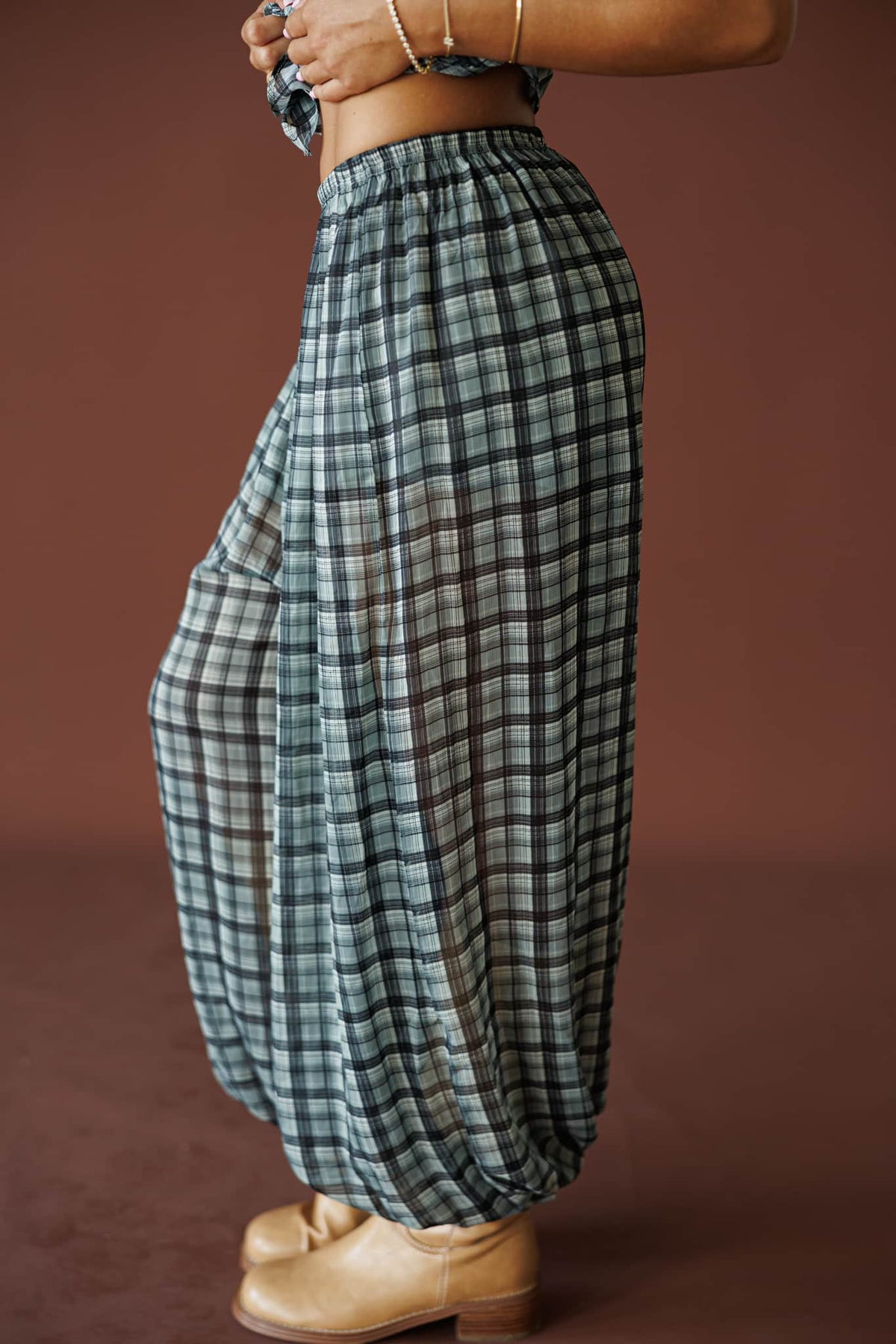 Willow Retreat Pants in grey combo plaid, side view showing the balloon leg