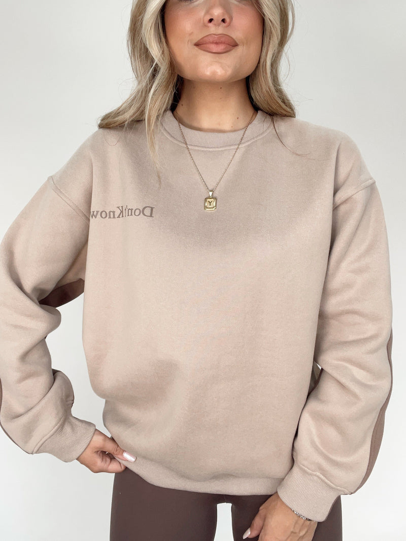 BRT0783 don't know don't care pullover Bailey Rose