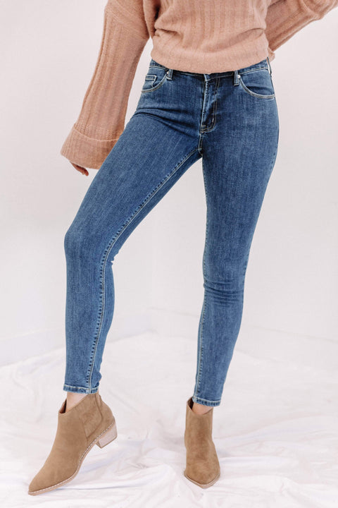 High Rise Stretch Straight Denim – Lane 201